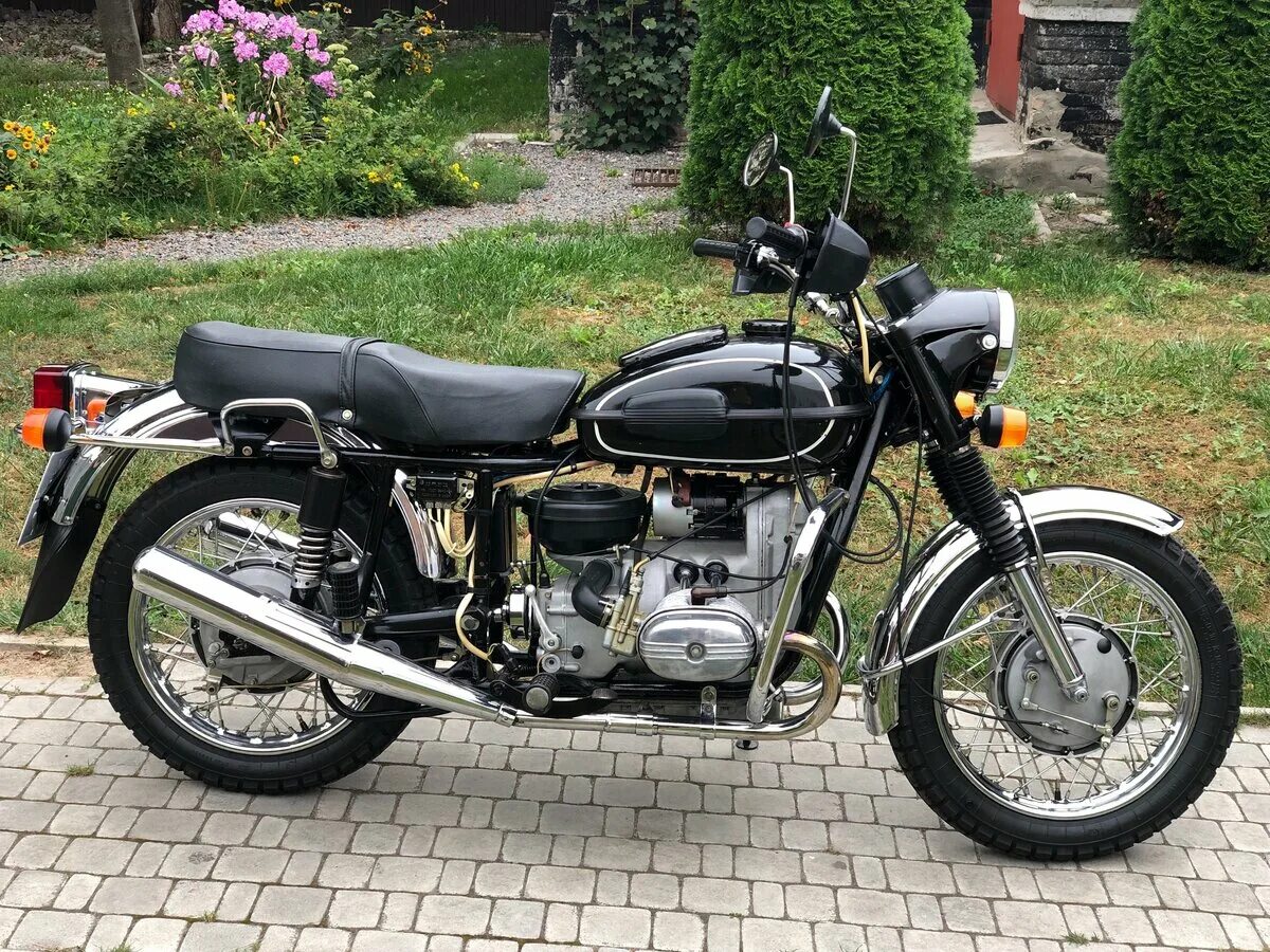 2010 Ural Patrol T and Solo sT - Motorcycle Classics