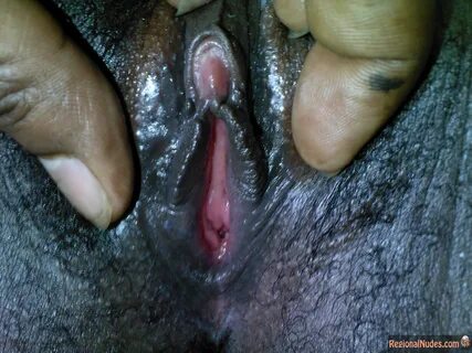 Spreading-Wet-Black-Hole-Kenyan-Clitoris Tip: If you are viewing a large im...