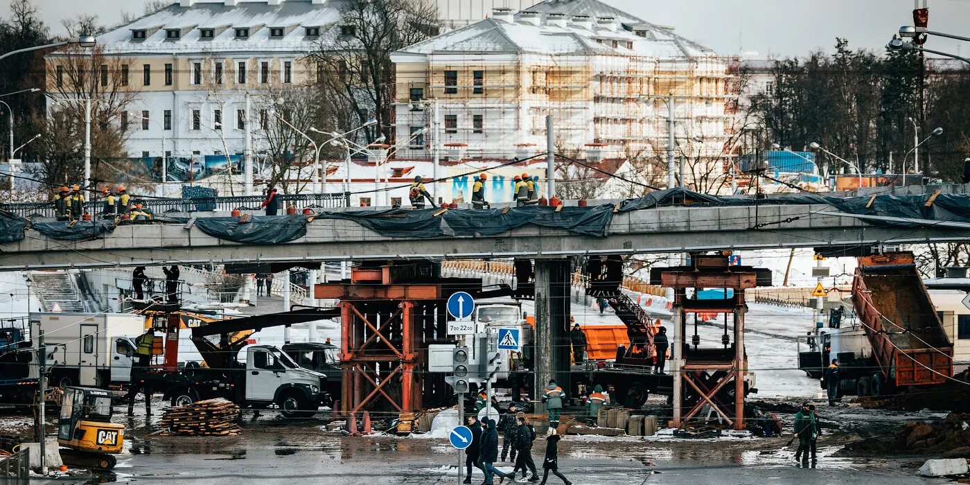 Пэн обвалился мост Минск Немига. Упал мост в Минске на Немиге.