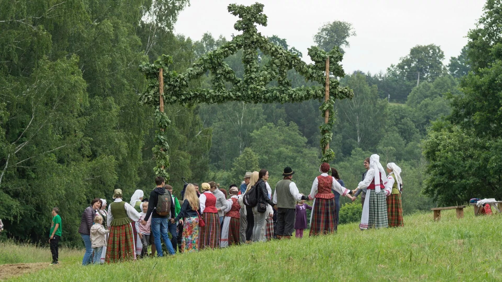 2323 июня какой праздник. Олимпийский день 2022 абакан. День олимпиады 23 июня. Знамения тимофея. Всемирный день балалайки международный праздник.