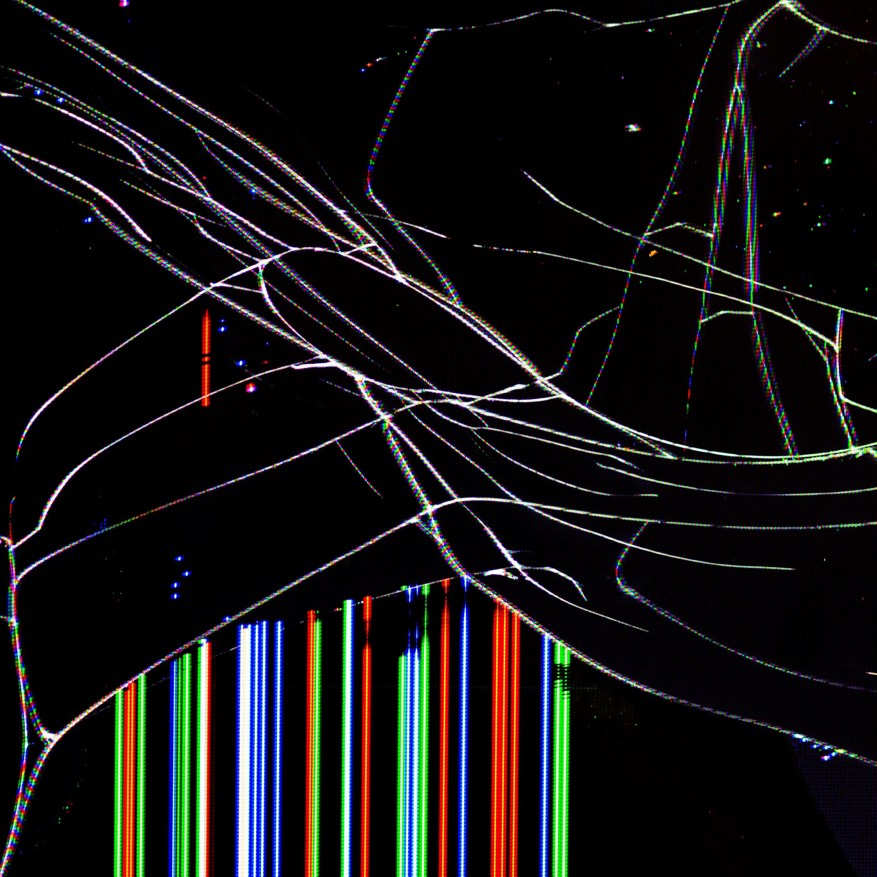 Разбитый монитор. Разбитый монитор обои. Полосы разбитого экрана. Разбитая матрица. Картинка разбитого экрана на весь экран