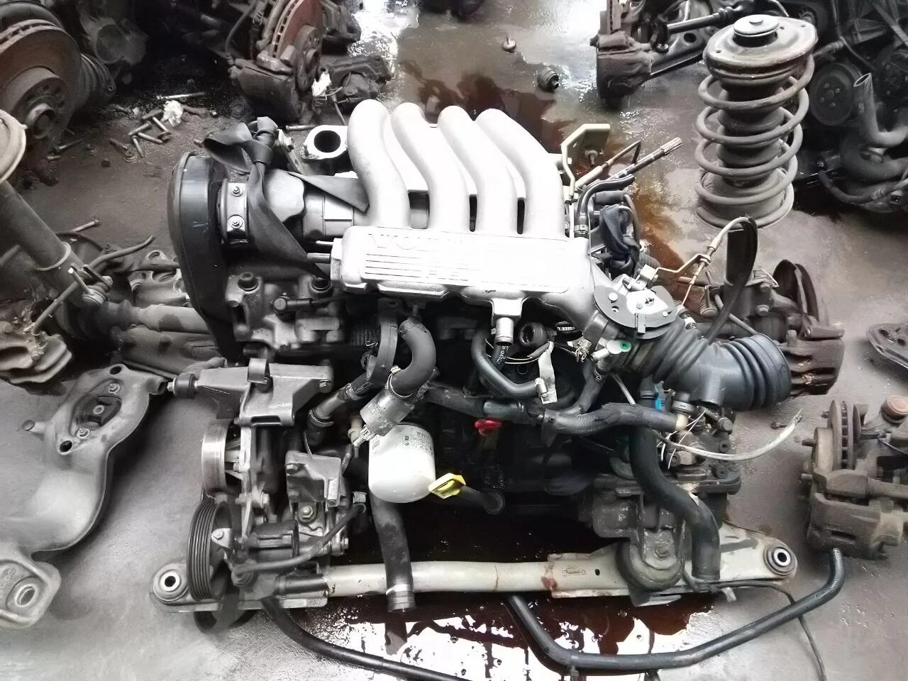 Вольво 440 двигатель. Вольво 440 двигатель 1. Мотор на вольво 440. Volvo 440 двигатель. 7.