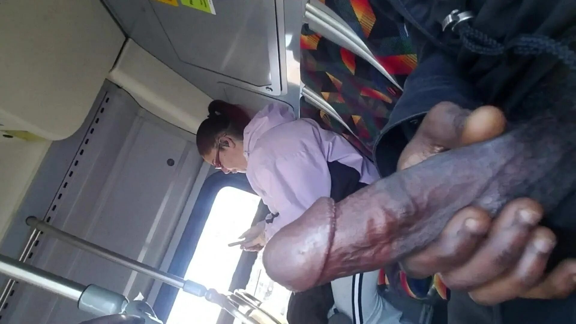Дрочит Хуй В Транспорте