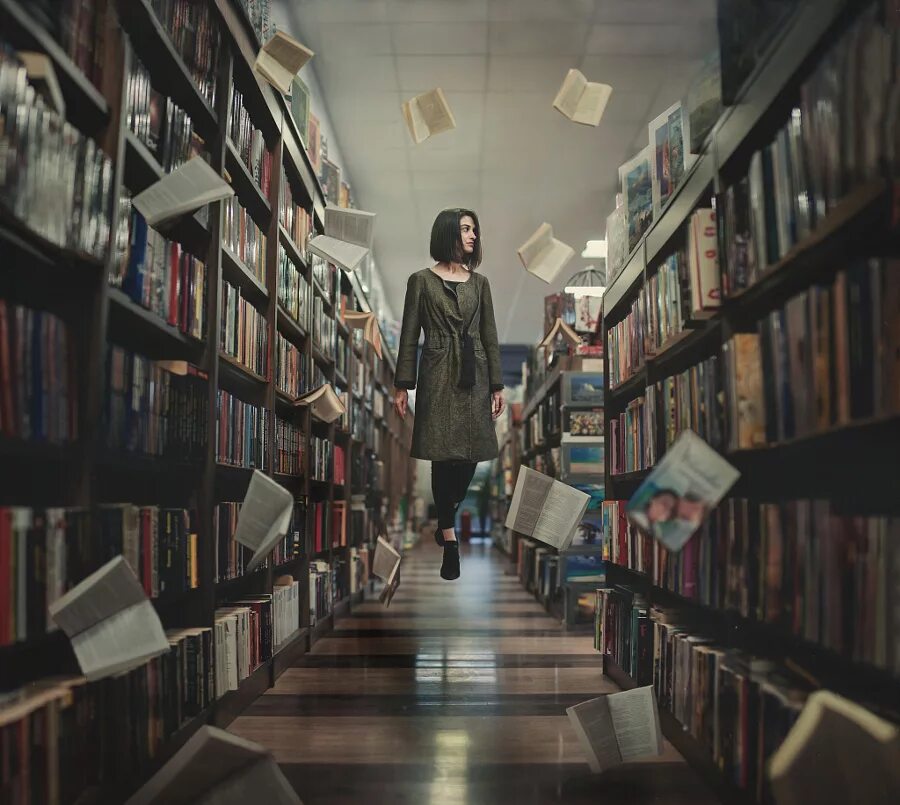 Люди в библиотеке. Фотосъемка в библиотеке. Девушка в библиотеке. Фотосессия в библиотеке. Библиотека поиск книг.