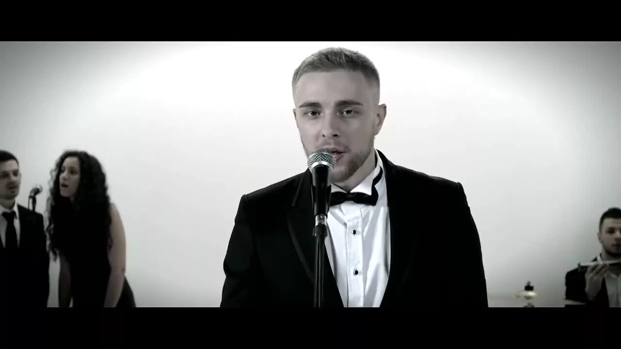 Крид мама я схожу с ума. Видео клип песни самая самая. Видео клип песни самая самая. Крид самая самая. Видео клип песни самая самая.