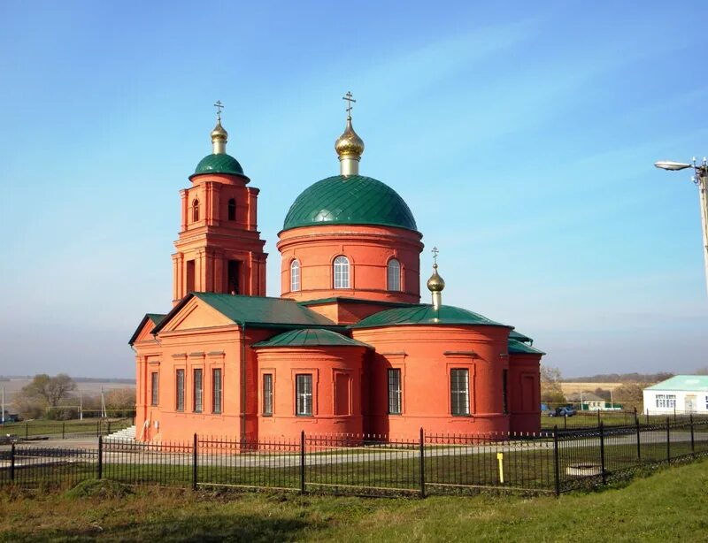 Белгородская область ставропольский край. Храм Сергия Радонежского Новооскольский район с. Городище. Храм Сергия Радонежского село Малое Городище. Село Малое Городище Новооскольского района Белгородской области. Великомихайловка Белгородская область храм.