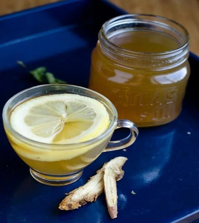 Напиток от кашля. Солодка с мёдом. Мед из солодки. Чай с лимоном и медом от кашля. Корень солодки чай
