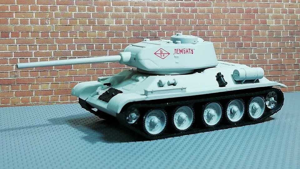 Камуфляж танка т 34 85. Т 34 85 зимний камуфляж. Т34 76 песочный камуфляж. Камуфляж танка т 34 76. Т 34 76 зимний камуфляж.