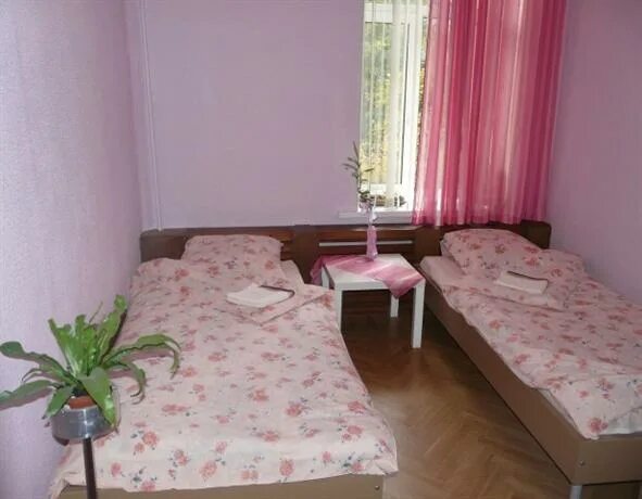 Сколько стоит снять комнату в общежитии. Общежитие квартирного типа. Общежитие квартирного типа в Москве. Комната в общежитии 2 человека. Комнаты для семейных пар в общежитии.