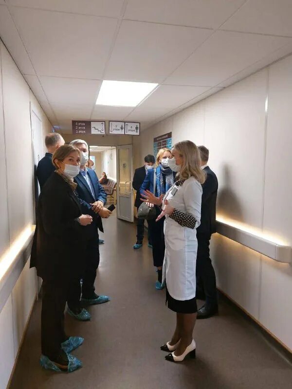 Заведующая детской поликлиникой тайшет. Заведующая 10 поликлиники. Заведующая 10 поликлиники. Больница семашко рязань неврологическое отделение. Терапевт в поликлинике.