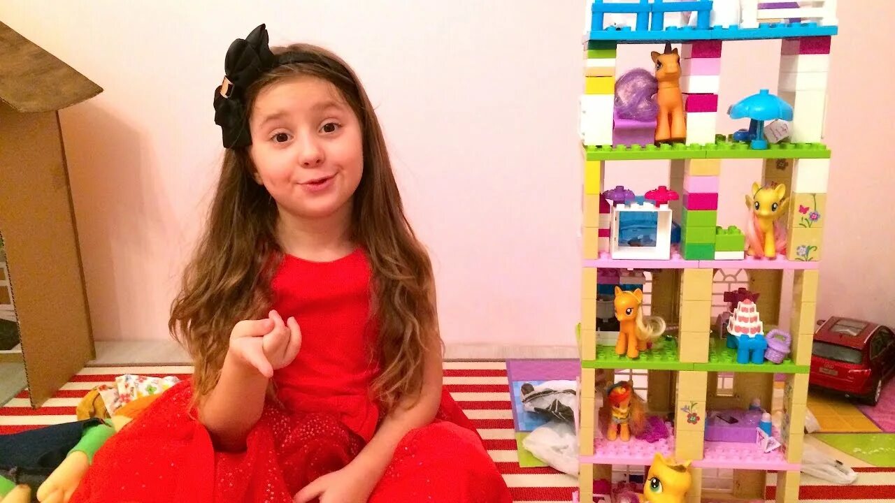 Катя девочка игрушки. Комната мисс кейти. кукольный дом мисс кэти. miss katy девочка. стиль комнаты мисс кейти.