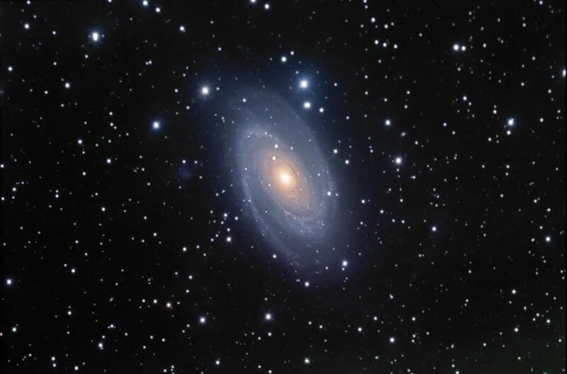 Большое магелланово облако какая галактика. Магелланова спиральная Галактика. Галактика Боде (Мессье 81). Магеллановы облака Галактика. Малое Магелланово облако Галактика.