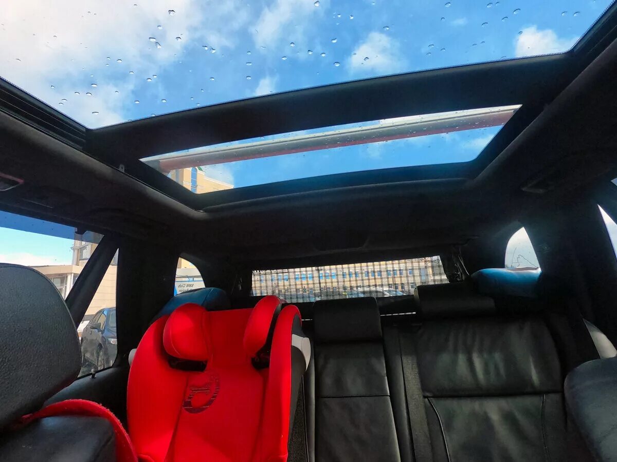 G05 bmw x5 потолок. бмв х5 е53 панорама люк. панорамная крыша bmw f30. х5 панорамная крыша. Bmw f10 с панорамной крышей.