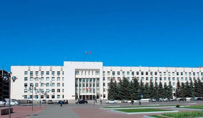 Коломенская областная. Администрация Коломны белый дом. Коломна здание администрации. Администрация города Коломна здание. Администрация города Коломна Московской области.