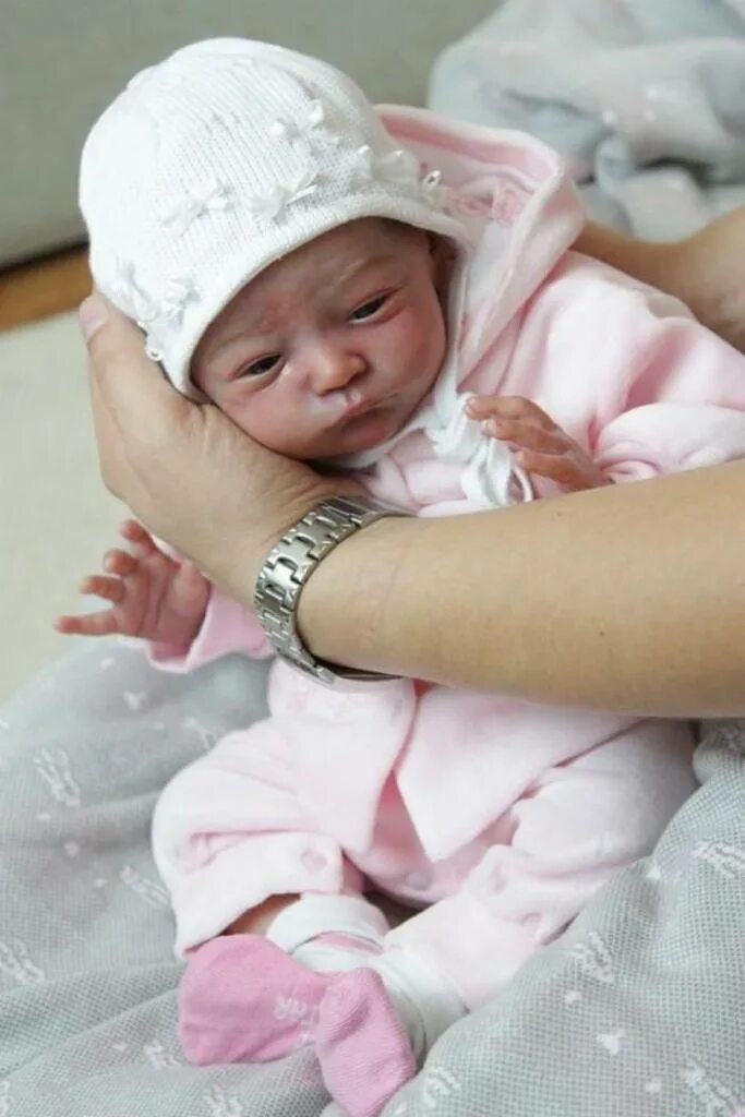 Реборн это. Bebe realista реборн. бейби реборн новорожденная девочка. куклы реборн беби reborn baby. ребенок реборн.