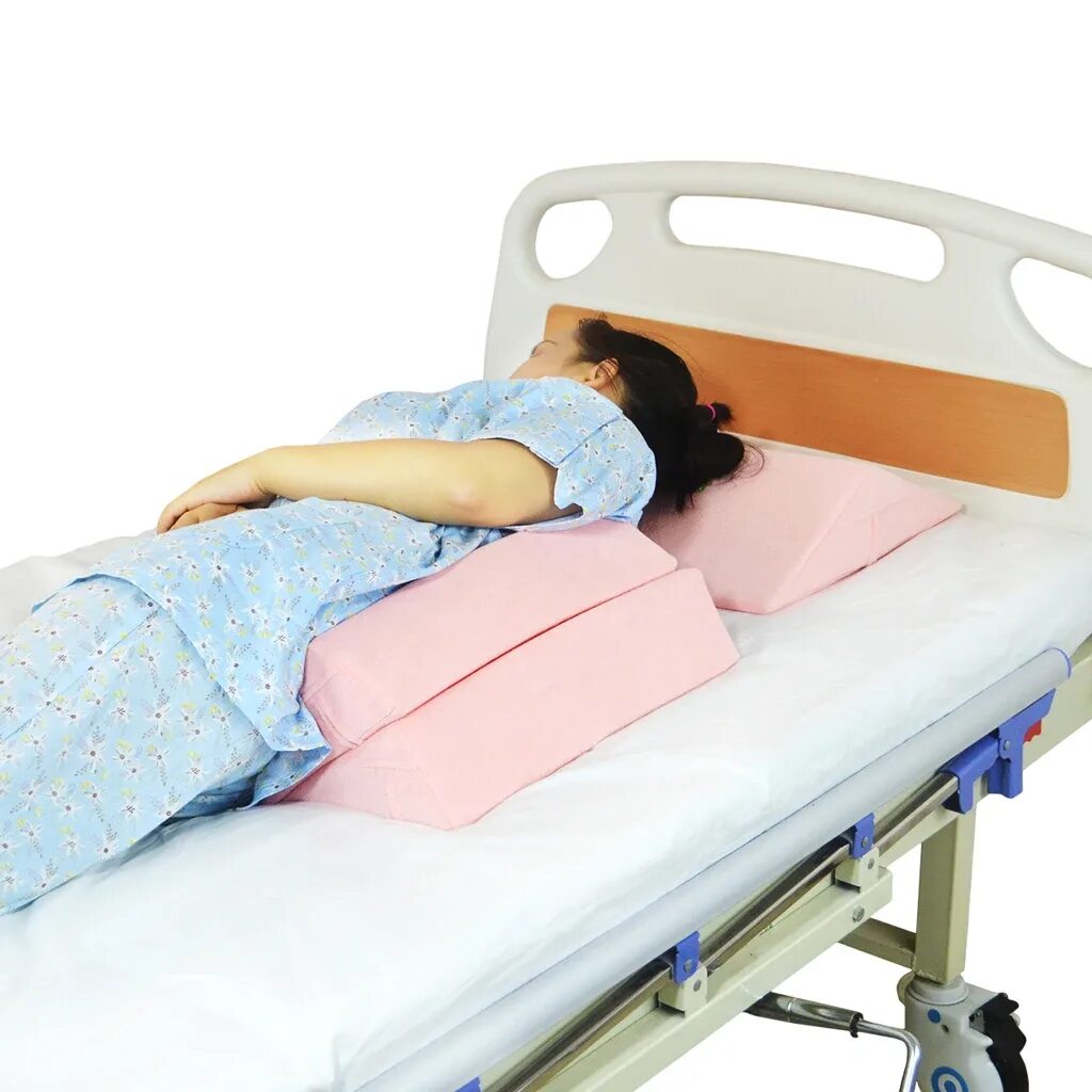 Хостел для лежачих больных доброта. Подушка Bed Wedge. Подушка для лежачих больных. Подушка для лежачих больных под спину. Ортопедическая подушка для лежачих больных.