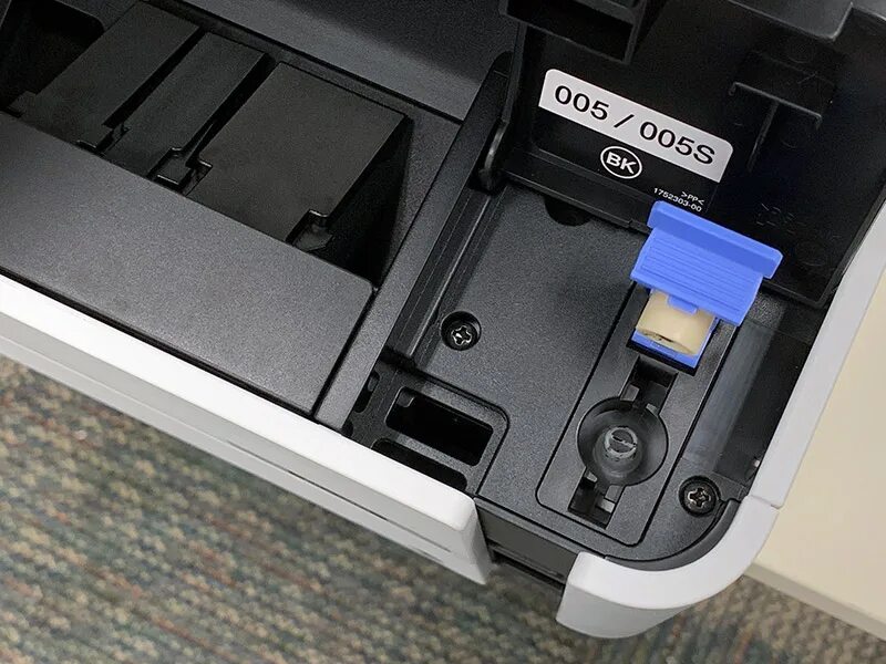 Как заправить принтер эпсон чернилами. Epson ecotank m2140. epson 2140. памперс epson m2140. принтер эпсон м 2140.