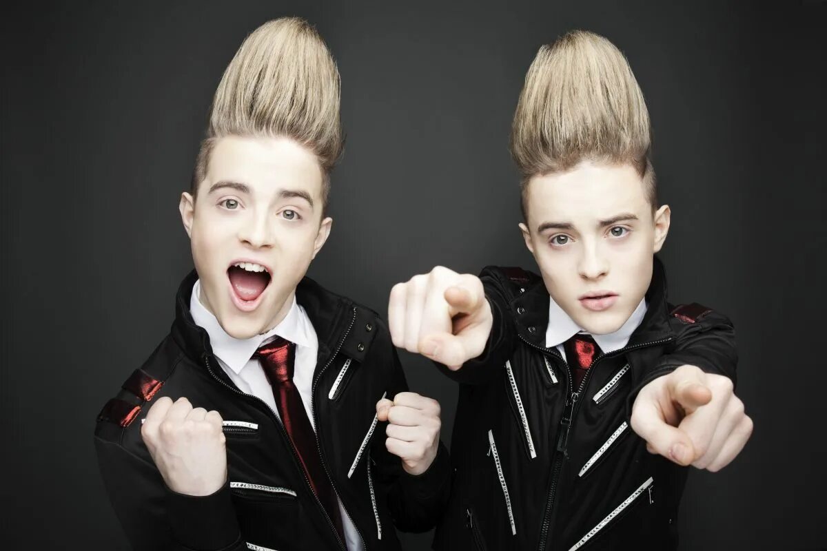 Jedward. Jedward 2022. Jedward братья Близнецы. Джедвард группа сейчас.