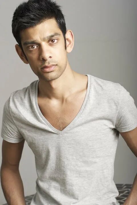 Amit shah actor фильмы. Амит шах. Амит шах. Амит сарин актер. Артист shah.