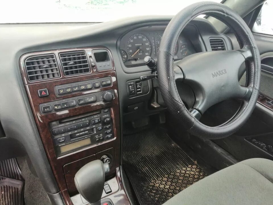 Toyota mark 2 90 кузов салон. Toyota mark 1995 салон. Салон марка 90. Салон марка 90. Салон марка 90.