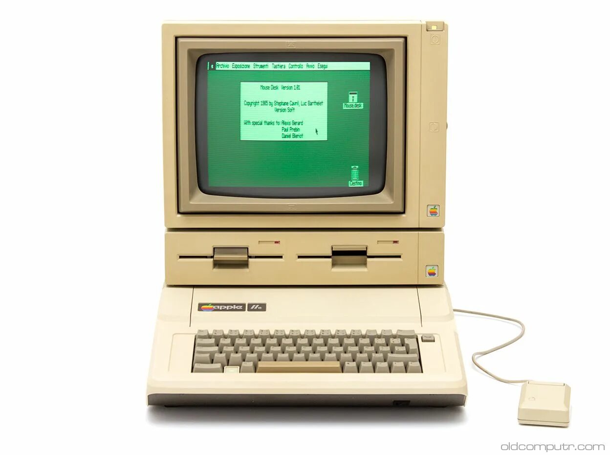 1 личный компьютер. Apple 2. Компьютер Аппле 2. Первый персональный компьютер Apple 2. Apple II (1977 Г.),.