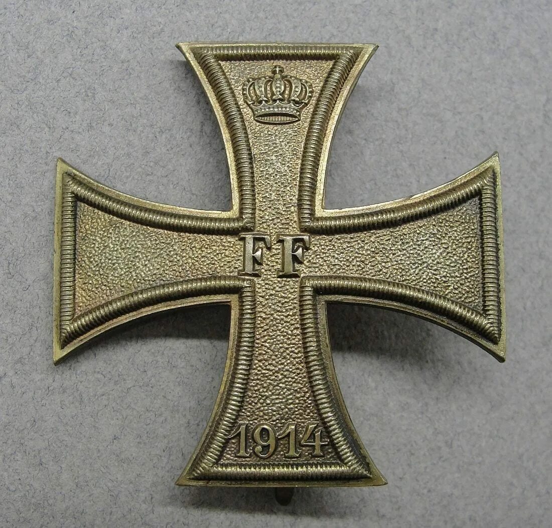 Крест по английски. Железный крест 1915. Немецкий крест Кройц. Крест 1914 Германия. Железный крест Мекленбург.