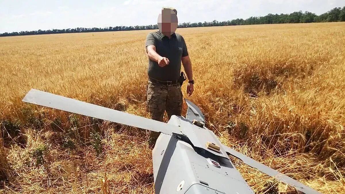 Storm shadow ракета дальность полета. Шторм шедоу ракета. крылатые ракеты шторм shadow. авиационные ракеты storm shadow. зенитная ракета.