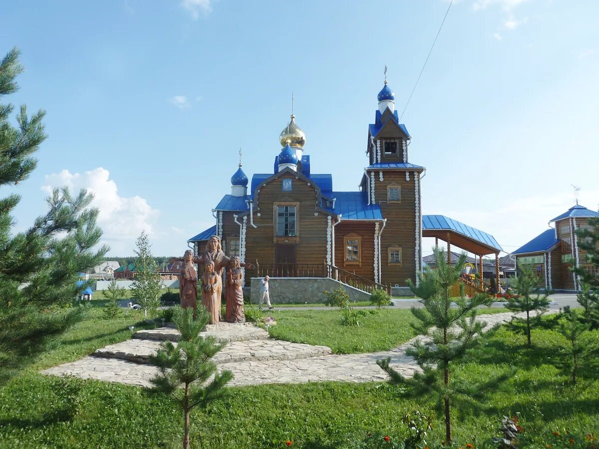 Храм сретения господня ирбит. Сретенская церковь ирбит. Ирбит собор. Церковь троицы живоначальной (ирбит). Церковь ирбит.