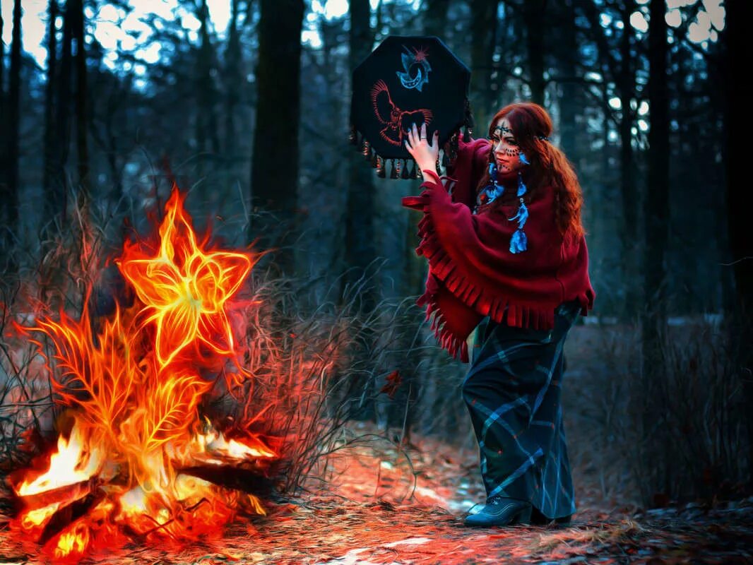 Алые паруса 2023 исполнители концерт. Сибирский шаман якут. Шаман алые. Российские певцы. Российские певцы.