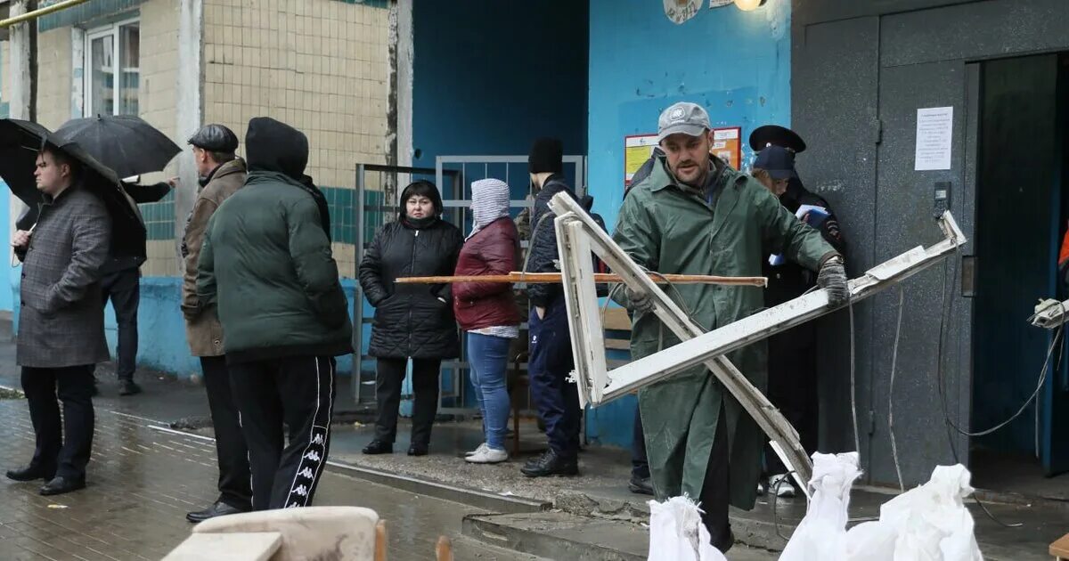 Эвакуация фото. Выборы фото. Сход Фаб в Белгороде. Белгород эвакуируют. Эвакуация в белгородской области сегодня