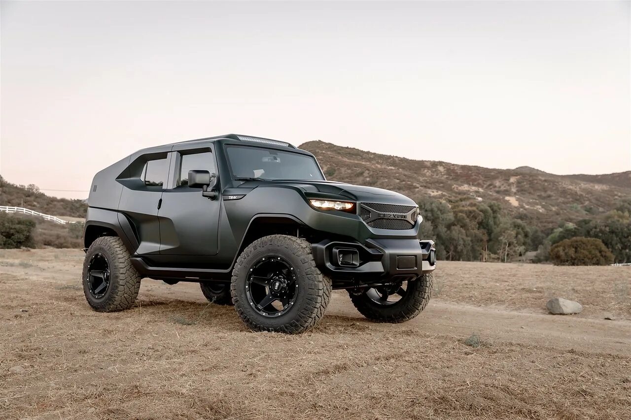 Танк внедорожник 2020 резвани. Wrangler rezvani. Jeep wrangler rezvani. Уаз резвани танк. Новый джип танк.