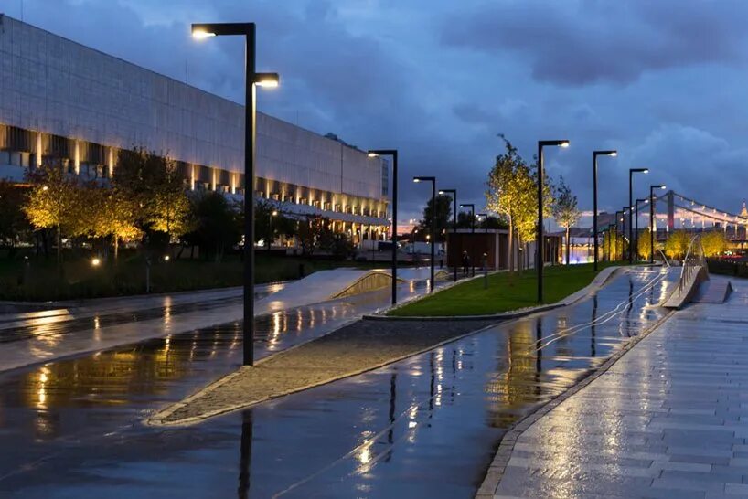 The best street. Тбилиси стритстайл 2022. The best street. Модники с цветного. Уличная мода москвы.