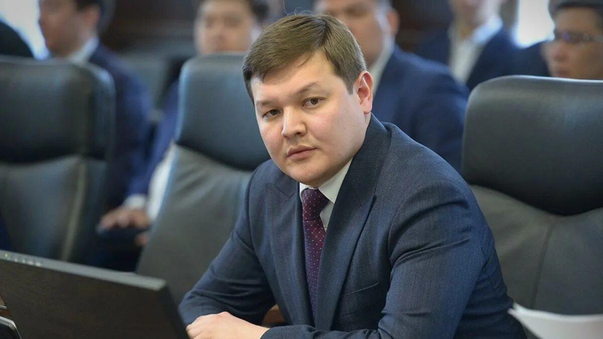 Асхат оралов. Оралов асхат раздыкович. Асхата оралова. Оралов мейрамбай аскербаевич. Министр культуры казахстана.