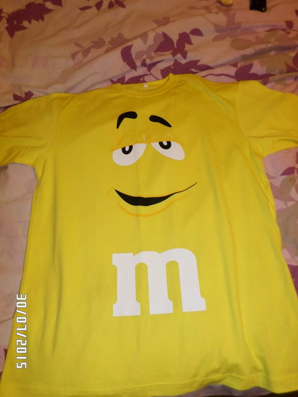 Футболка m&m. Жёлтый m m's футболка. Футболка m m's детская. M&MS кофта.