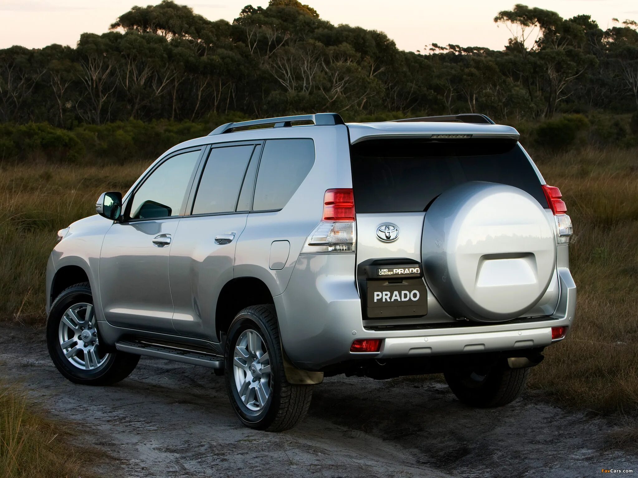Прадо зад. Ленд крузер прадо 150. toyota land cruiser prado 150. toyota land cruiser prado 2010. land cruiser prado 150 2009.