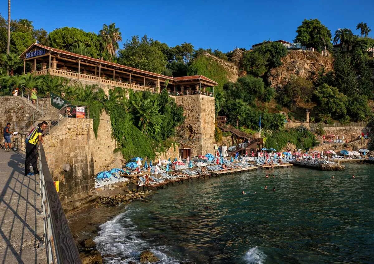 Antalya beach. Мермерли, Анталья. Мермерли Бич Анталия. Анталья пляж Мермерли. Калеичи Анталия пляж.