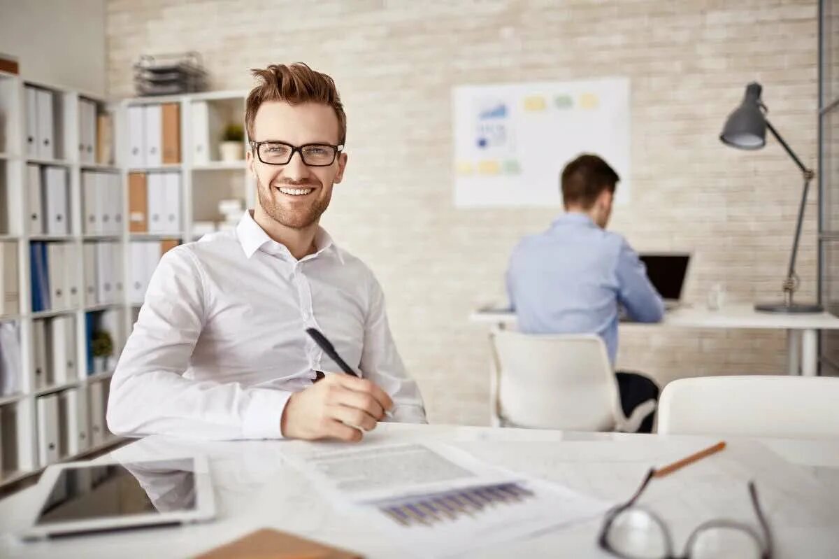 Решающий работник 4. White collar worker. white-collar worker картинки. животное офисный работник фото. крутой работник.