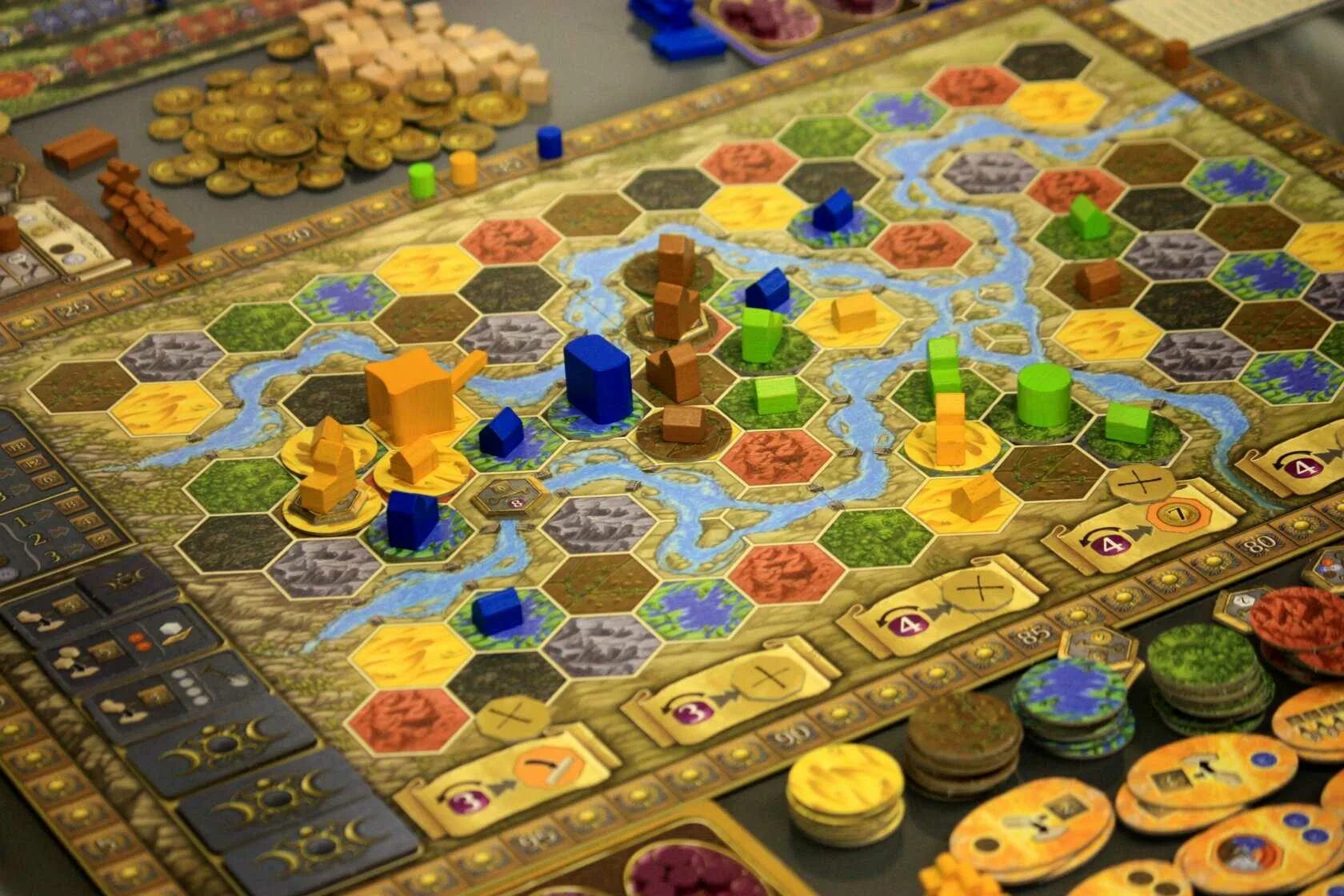 Какие лучшие настольные игры. Игра Terra Mystica. Настолка Терра мистика. Настольные игры. Интересные настольные игры.