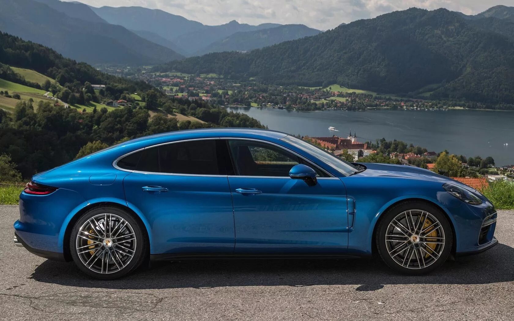 Porsche panamera turbo 2017. Порше панамера 2016 года. Порше панамера 2016г. Porsche panamera 2017. Порше панамера турбо 2017.