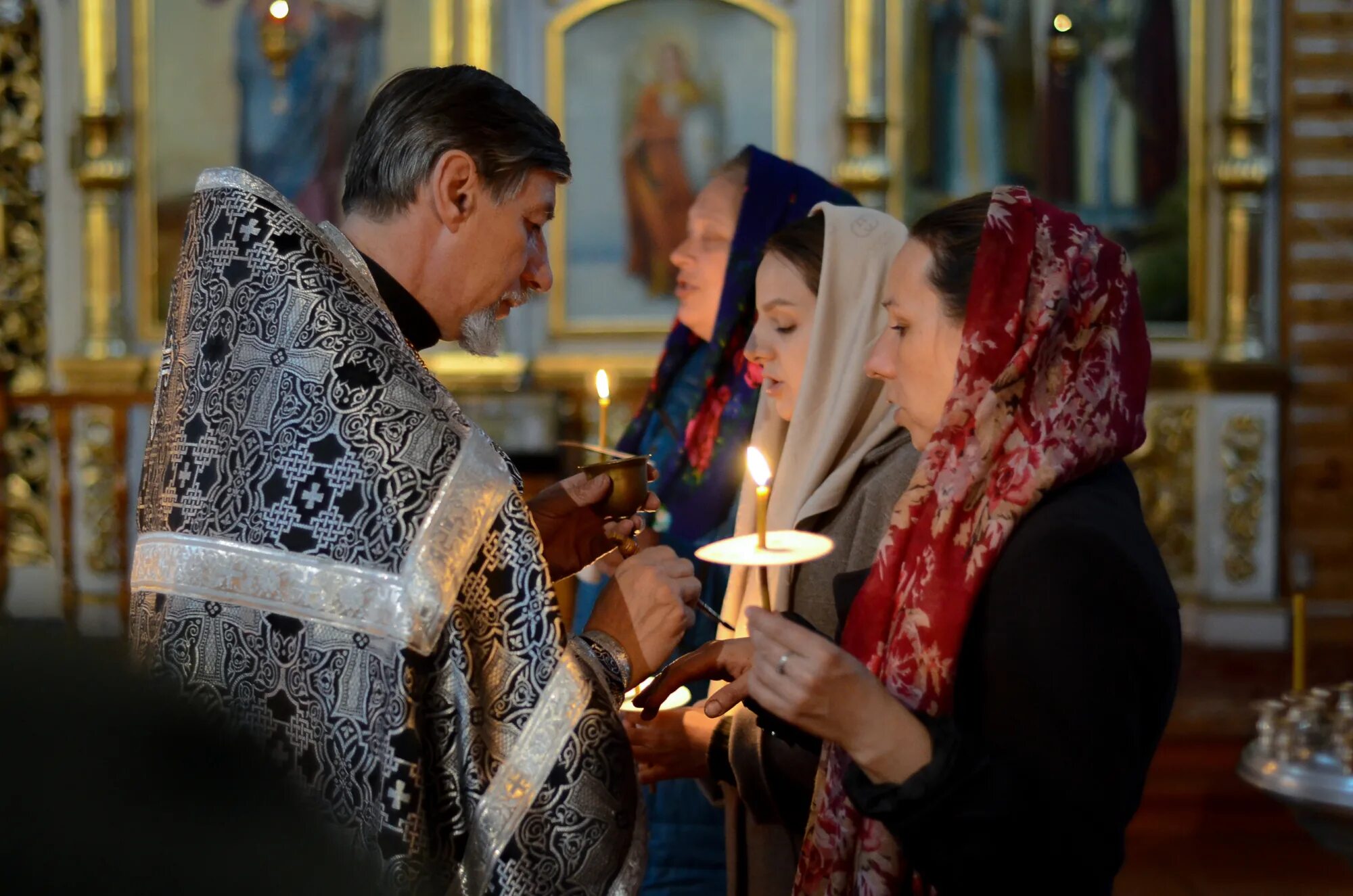 Можно ли есть перед соборованием в церкви. Елеосвящение Соборование старообрядцы. Соборование в Великий пост. Соборование в церкви Бориса и Глеба в Твери.