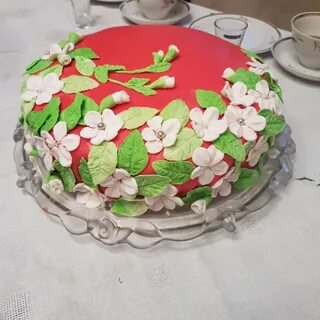Вафельные розы для торта