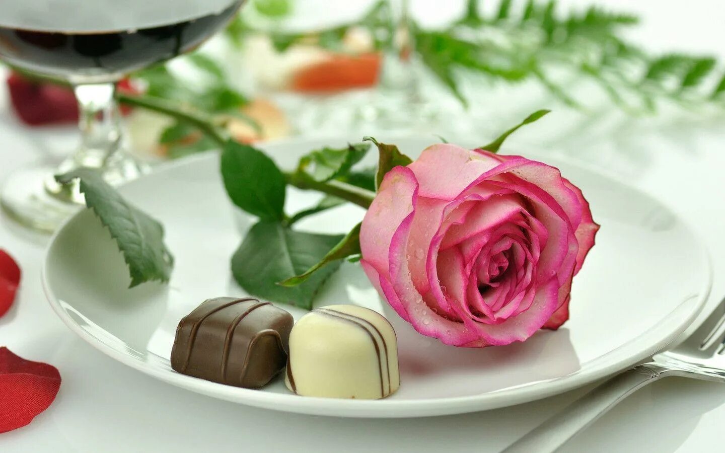 Цветы романтика. Самые романтические цветы. Доброе утро розы. Утренние цветы для любимой женщины. Картинки с добрым жена красивые