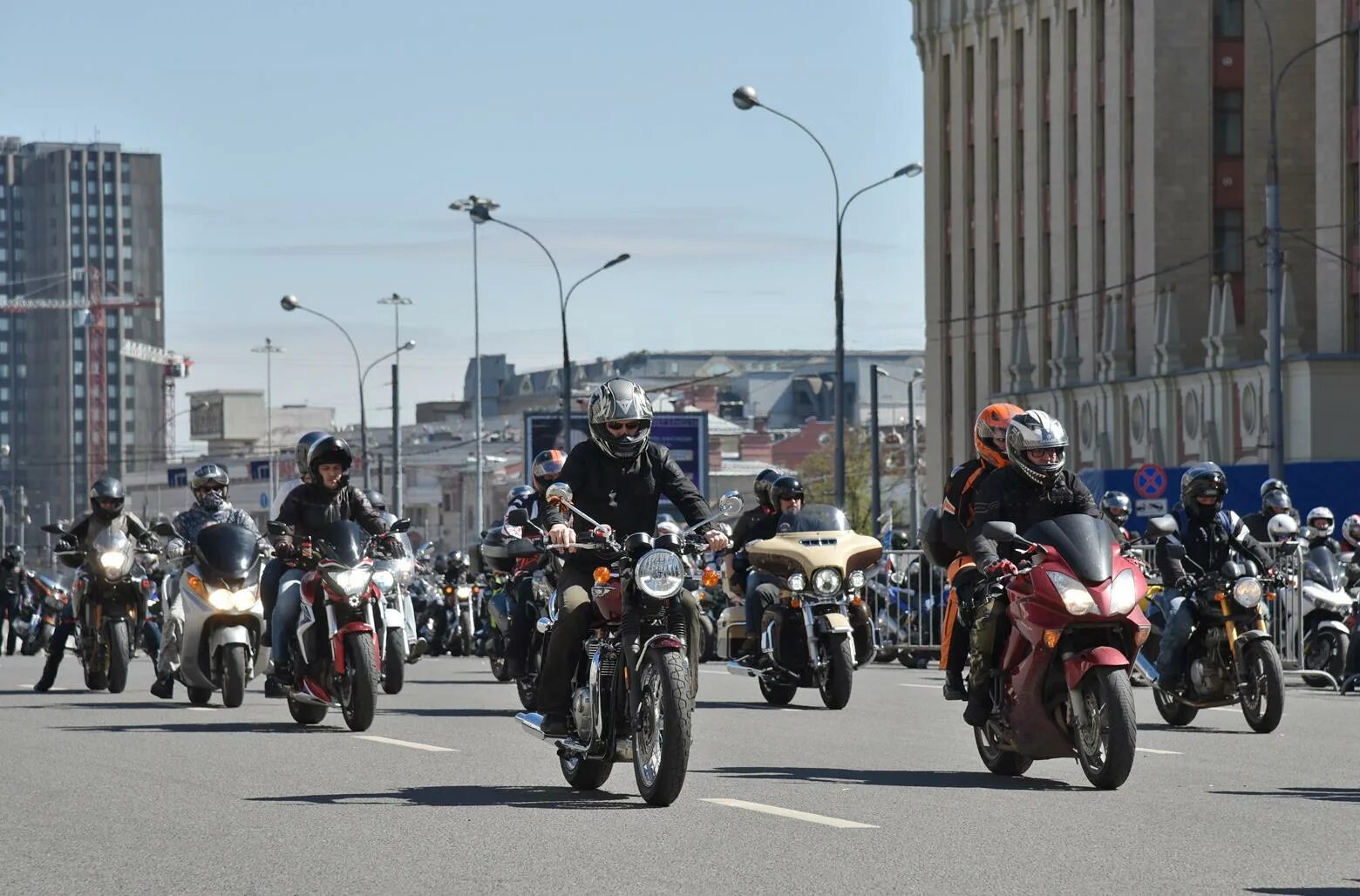 мотоплощадка марьино. Mos moto. площадка мосмото. Mos moto. мотошкола в москве новогиреево.