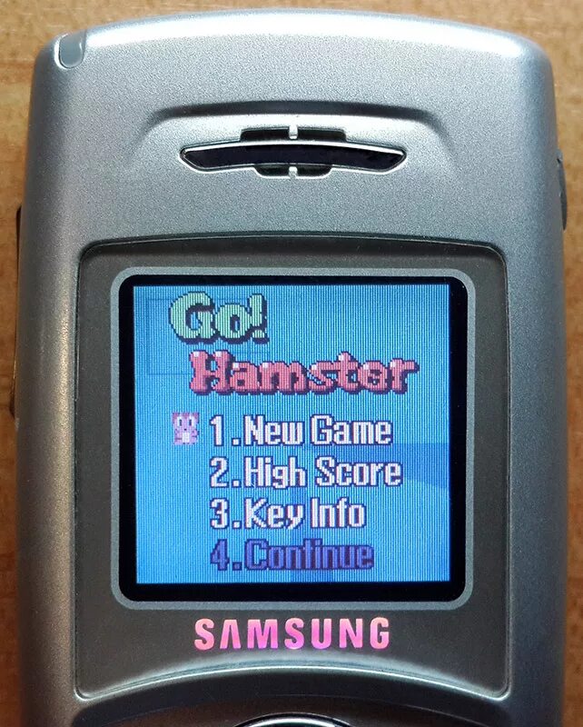 Игры на самсунг кнопочный. Старые игры на самсунг. Игра go Hamster. Игра хомяк на самсунге. Samsung c100 хомяк.