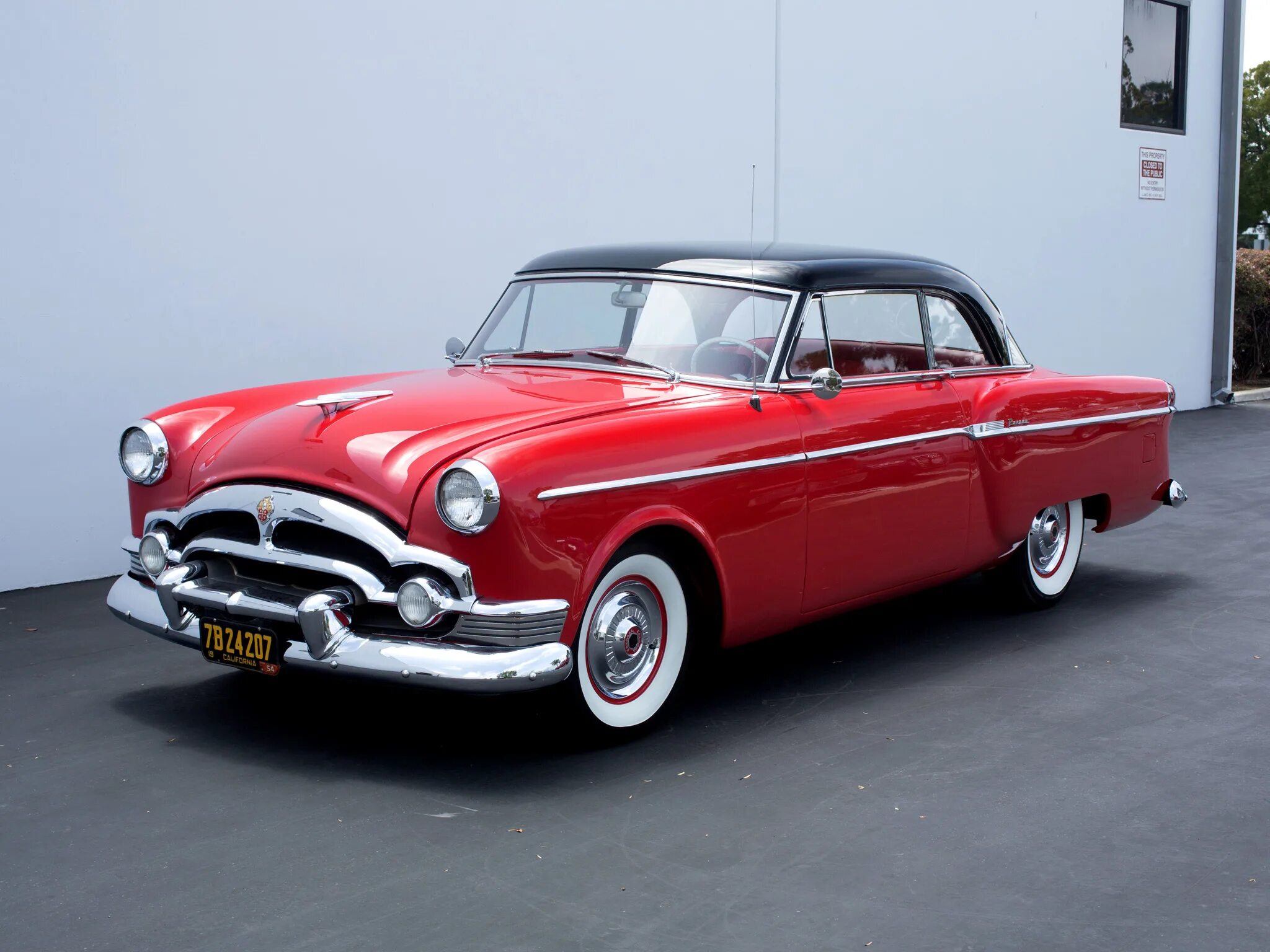 Ретро автомобили на природе. Packard clipper 1954 года. Изотта-фраскини машина. Bmw 2002. Легковые автомобили 30-х годов.