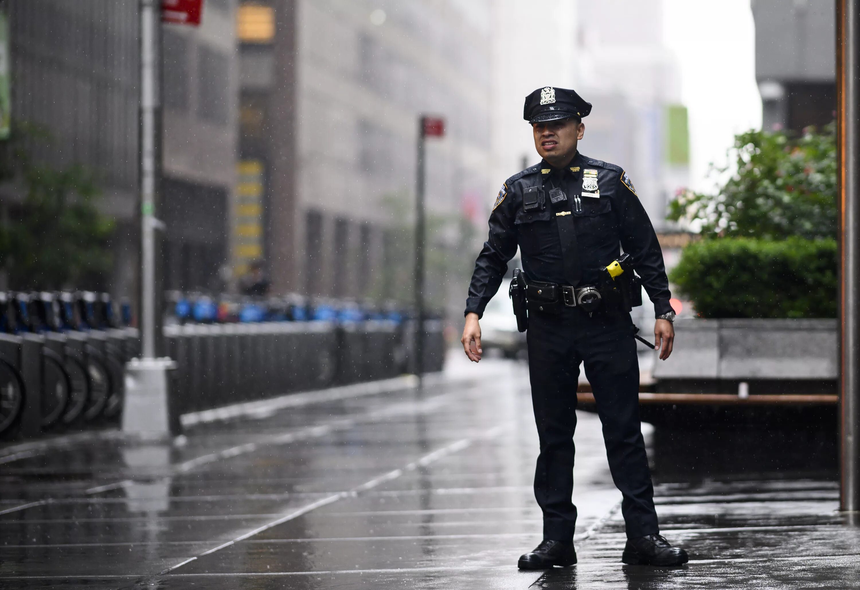 NYPD Police униформа. Мем полис. Полицейский офицер. Форма полиции Нью-Йорка. Policeman на русском