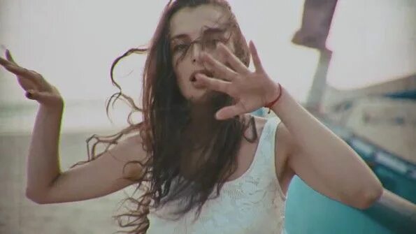 Девушки из клипов ак47. Spoon клип ак. А ты танцуешь как. Витя ак-47 как ты танцевала. Витя ак 47 азино.