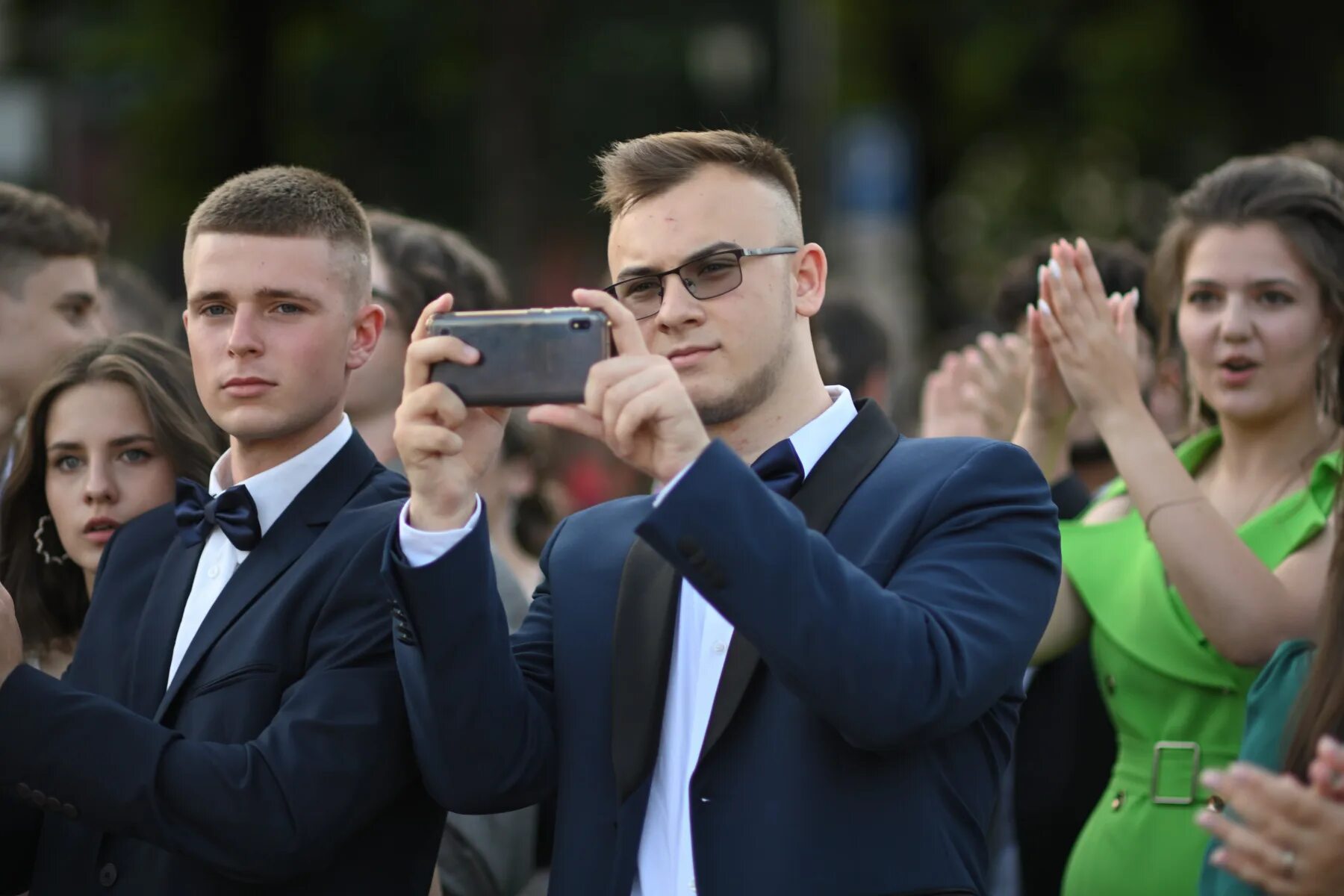 Выпускной майкоп. Выпускной бал. Бал выпускников 2023. Республиканский выпускной 2023 Адыгея. Майкоп выпускной бал 2023.