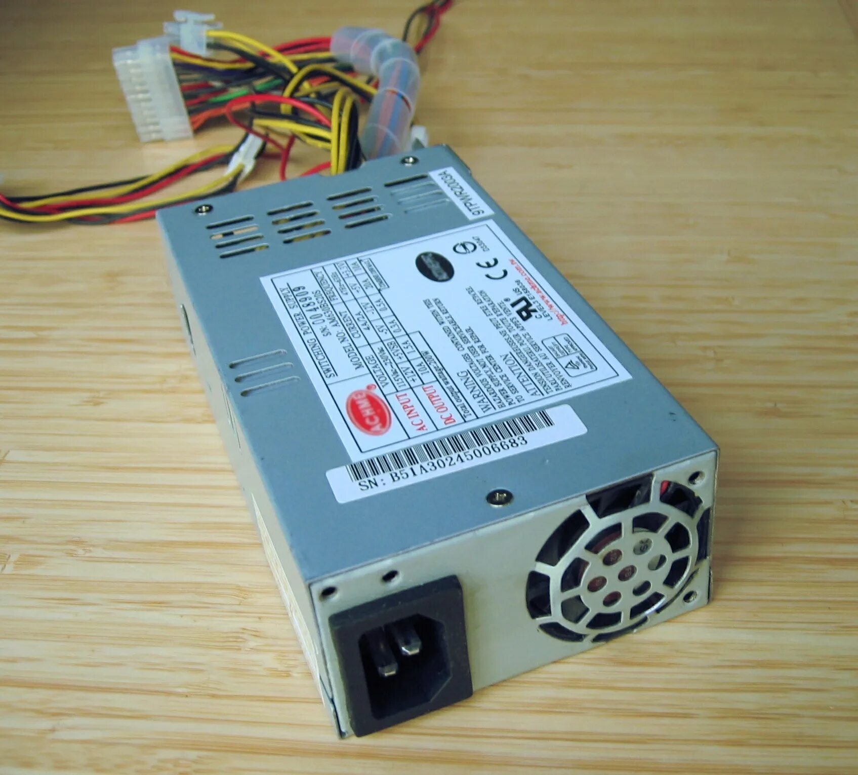 Power supply 2. Блоки питания PS/2 Формфактор. Ps2 c2 блок питания. Форм-фактор блока питания ps2/ATX. Блок питания 100 ватт для компьютера.