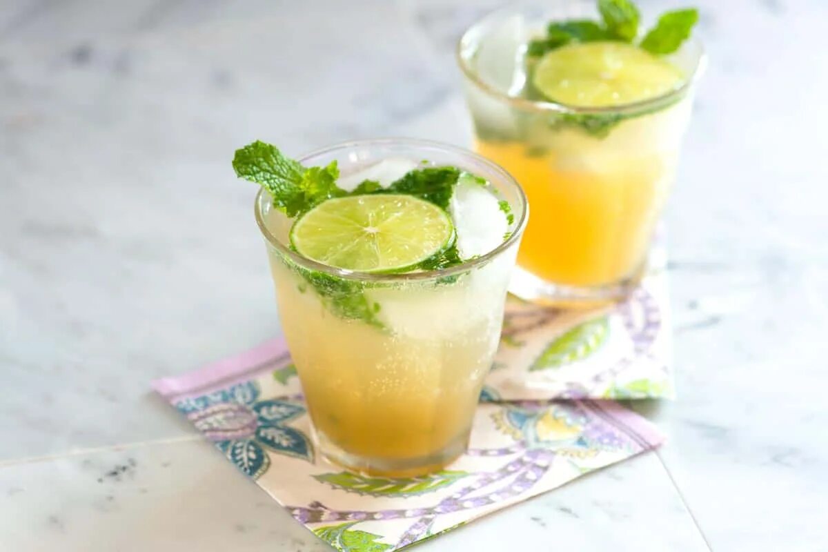 Мохито классический рецепт. Mojito Classic Cocktail. Mojito Classic коктейль. Mojito Cocktail Recipe. Мохито классический.